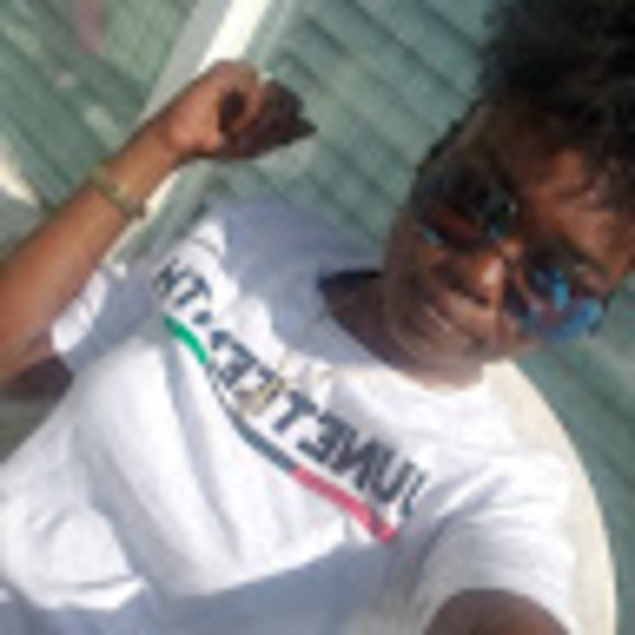 Meet your Posher, Mytoya - Picture 1 of 1